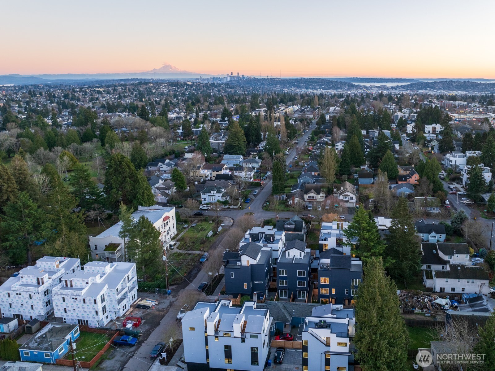 9017 B 13th Avenue Property Photo 24