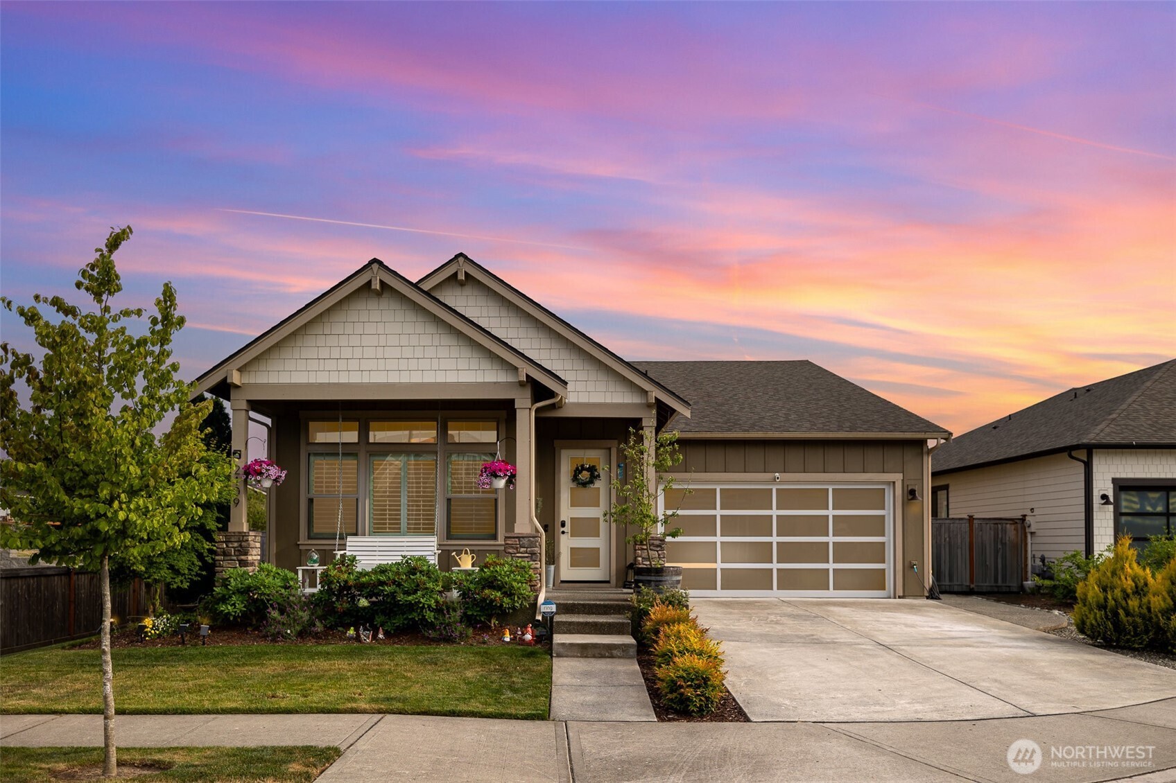 2109 5th Place Property Photo 1
