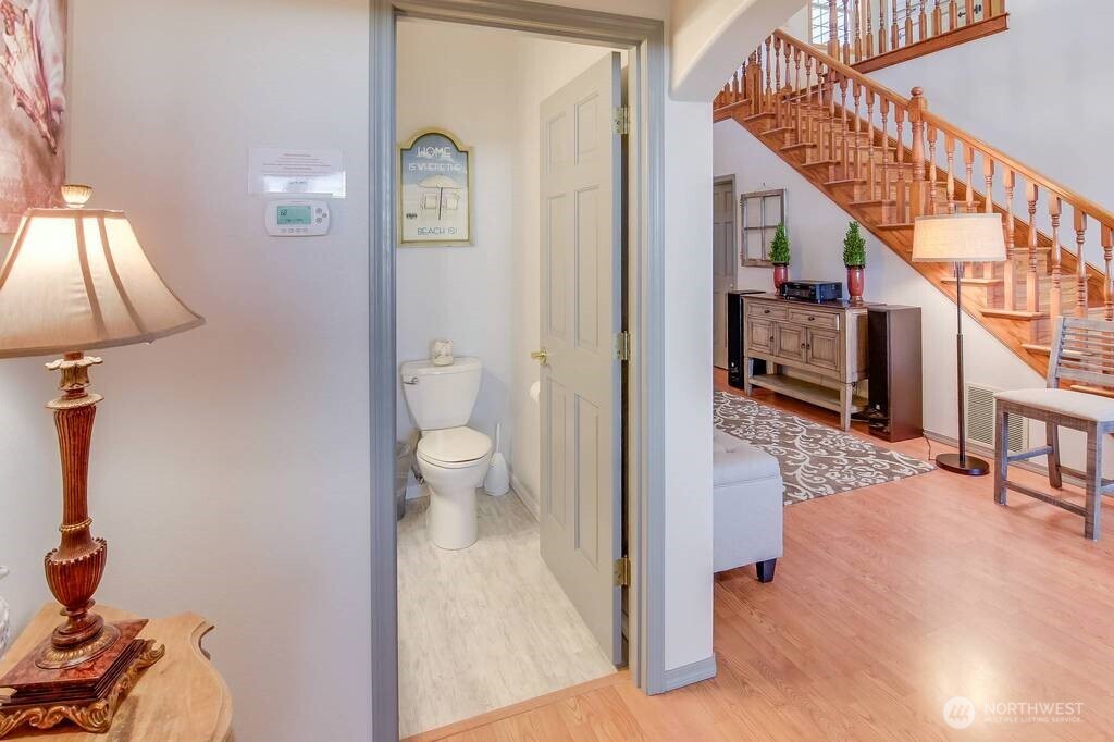23309 J Place Property Photo 12