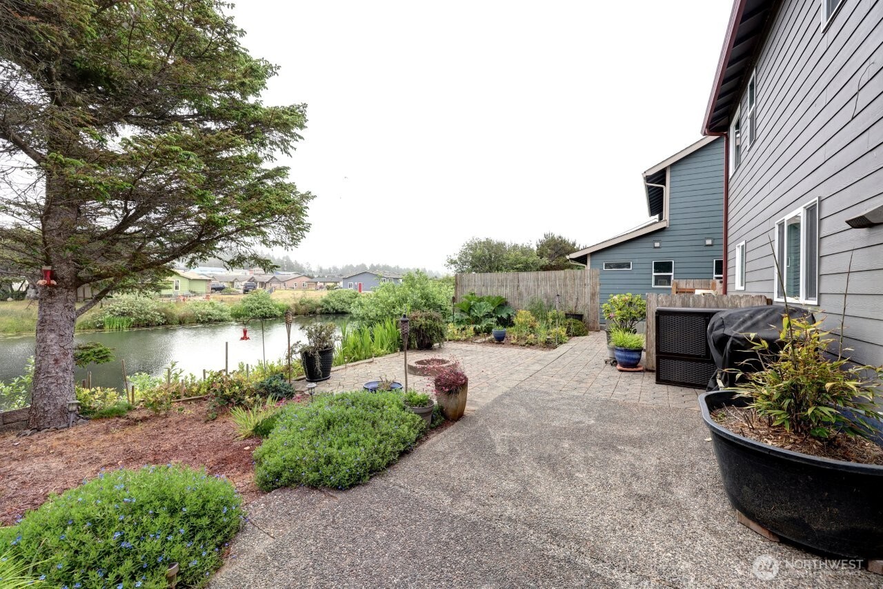 32500 G St Property Photo 6