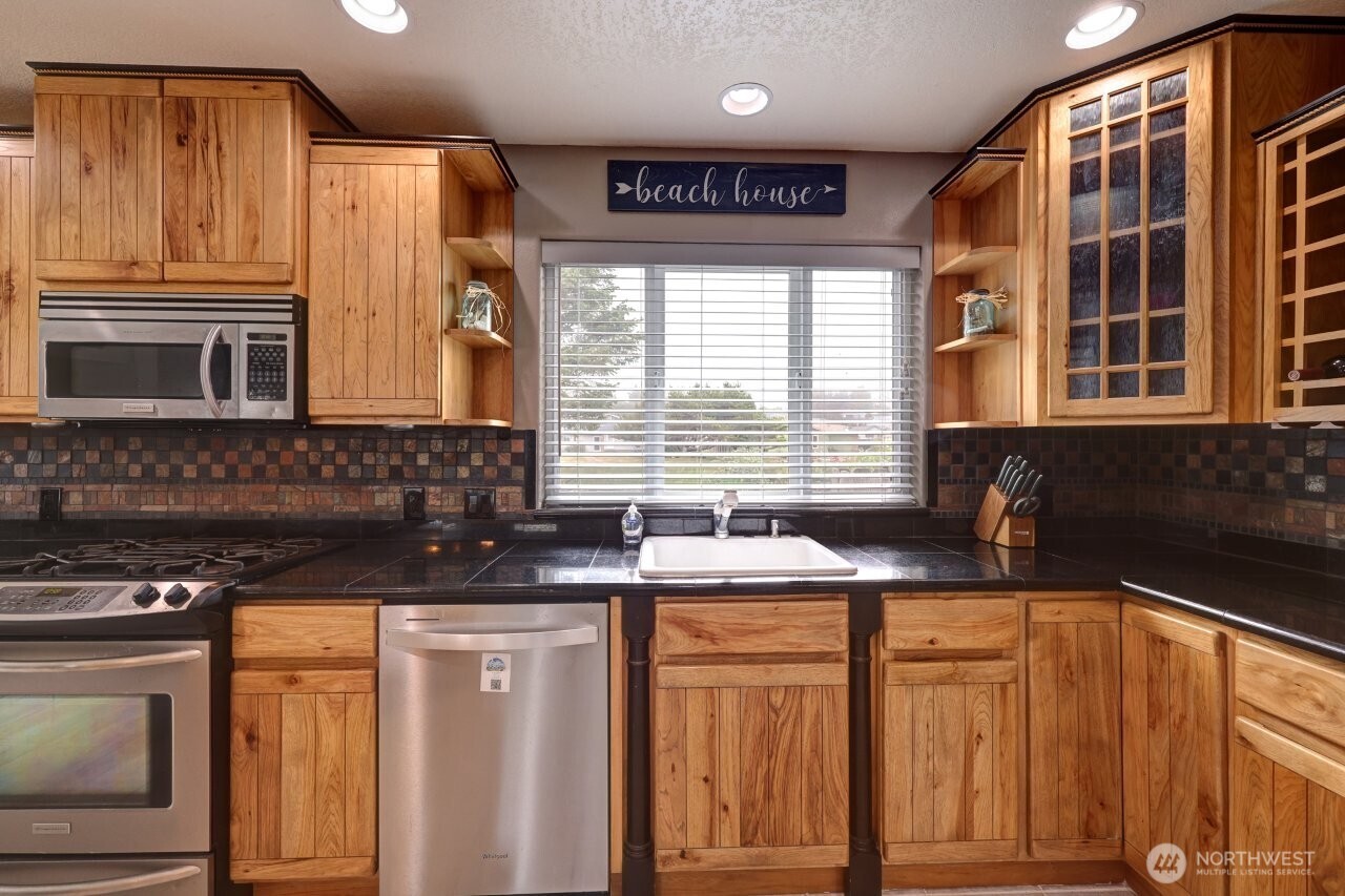 32500 G St Property Photo 17