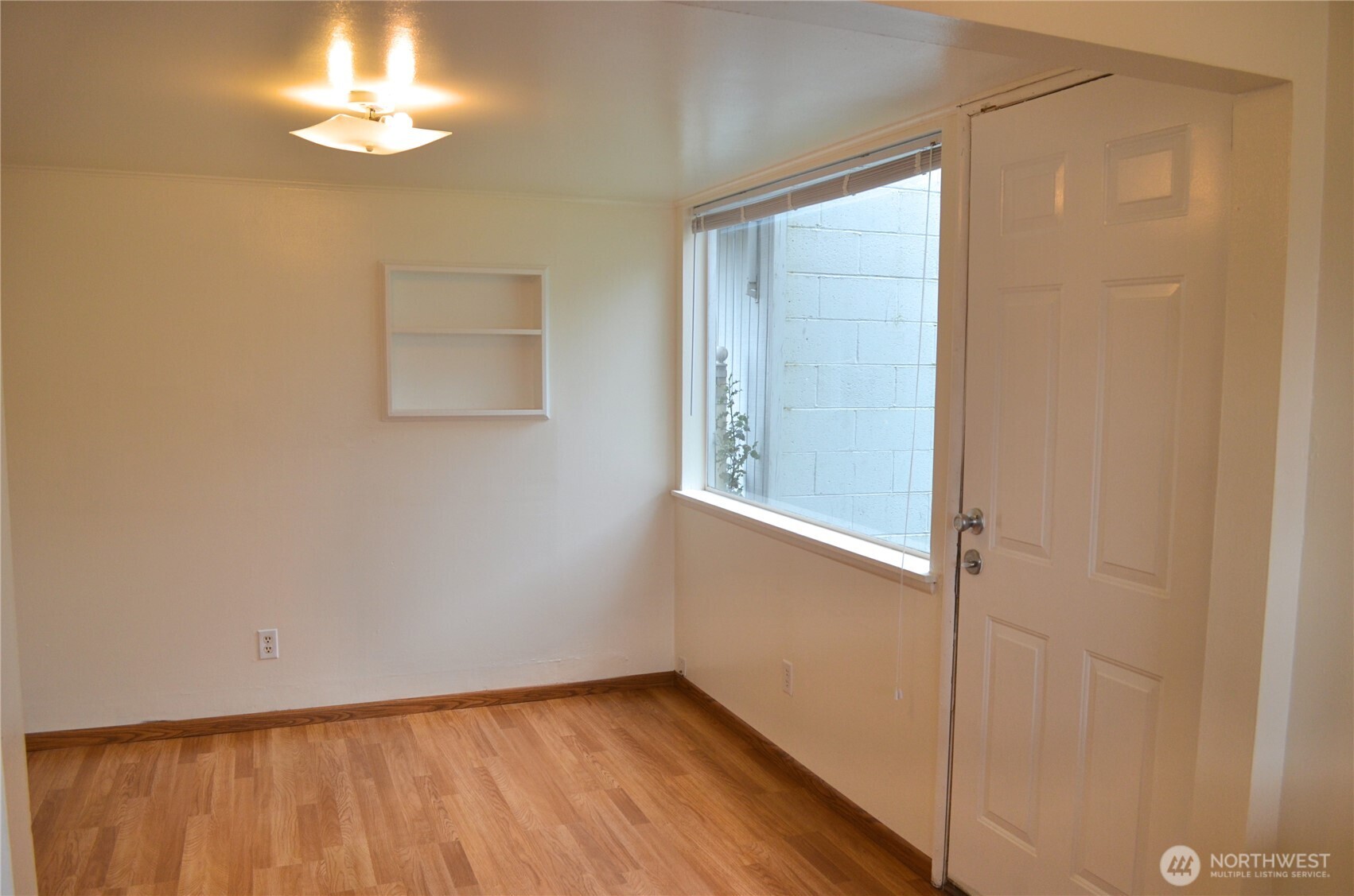 306 2nd St Property Photo 22