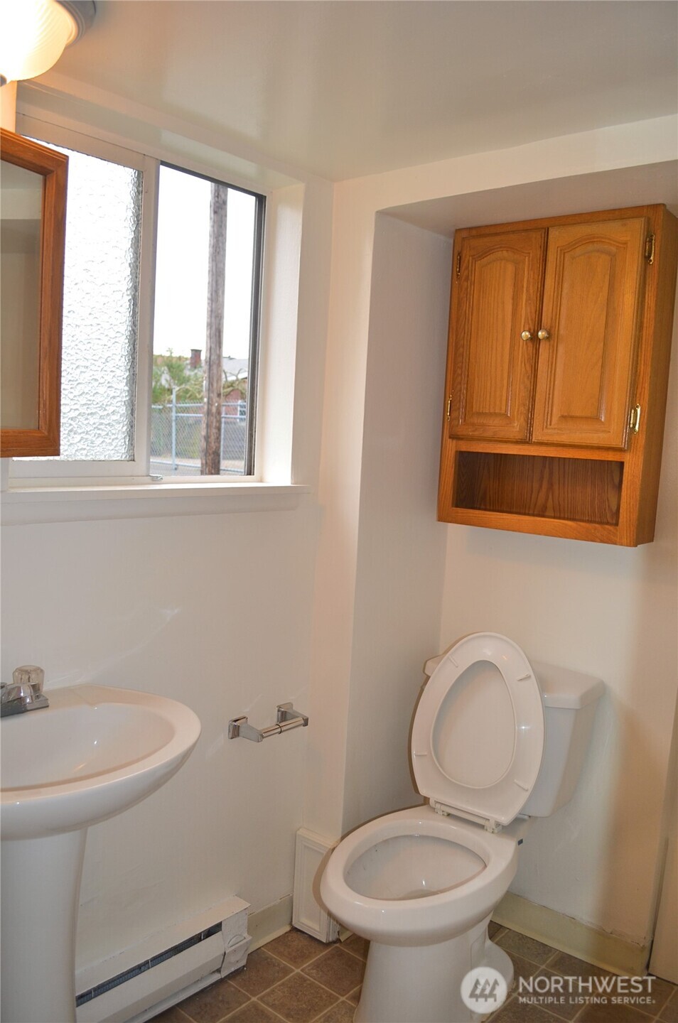 306 2nd St Property Photo 25