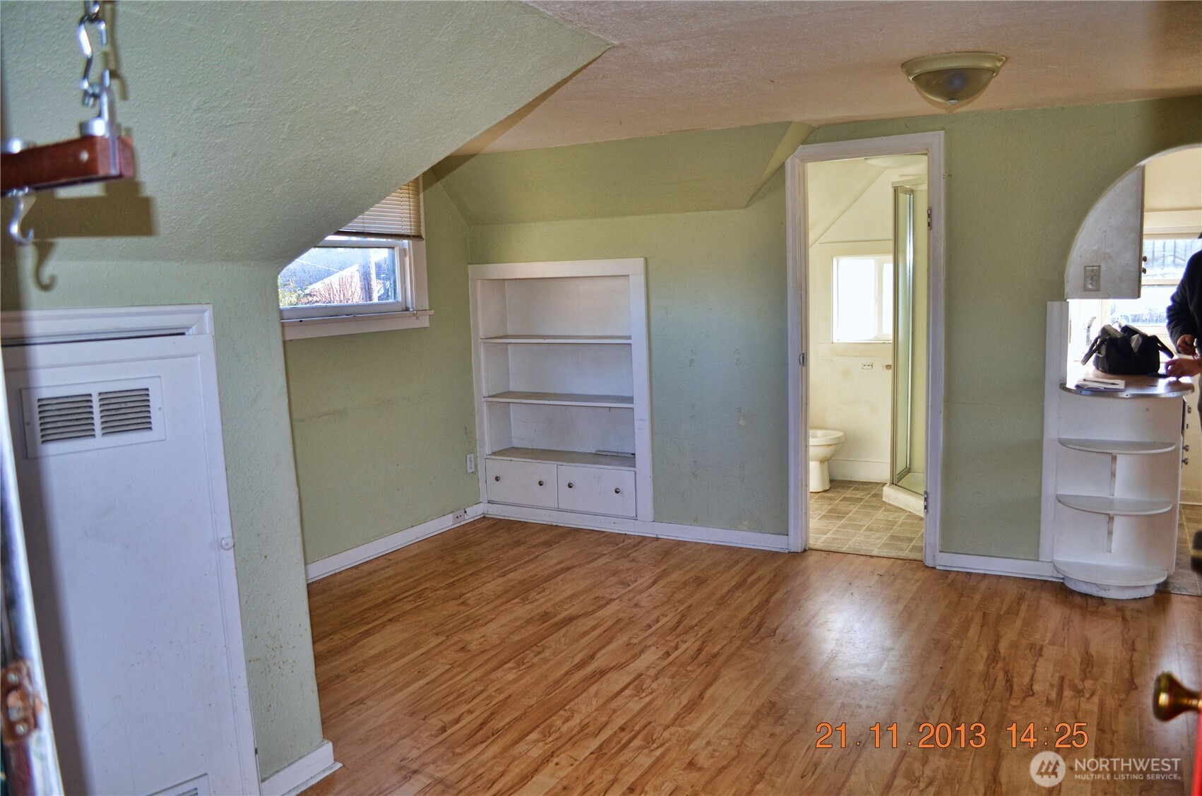 306 2nd St Property Photo 29