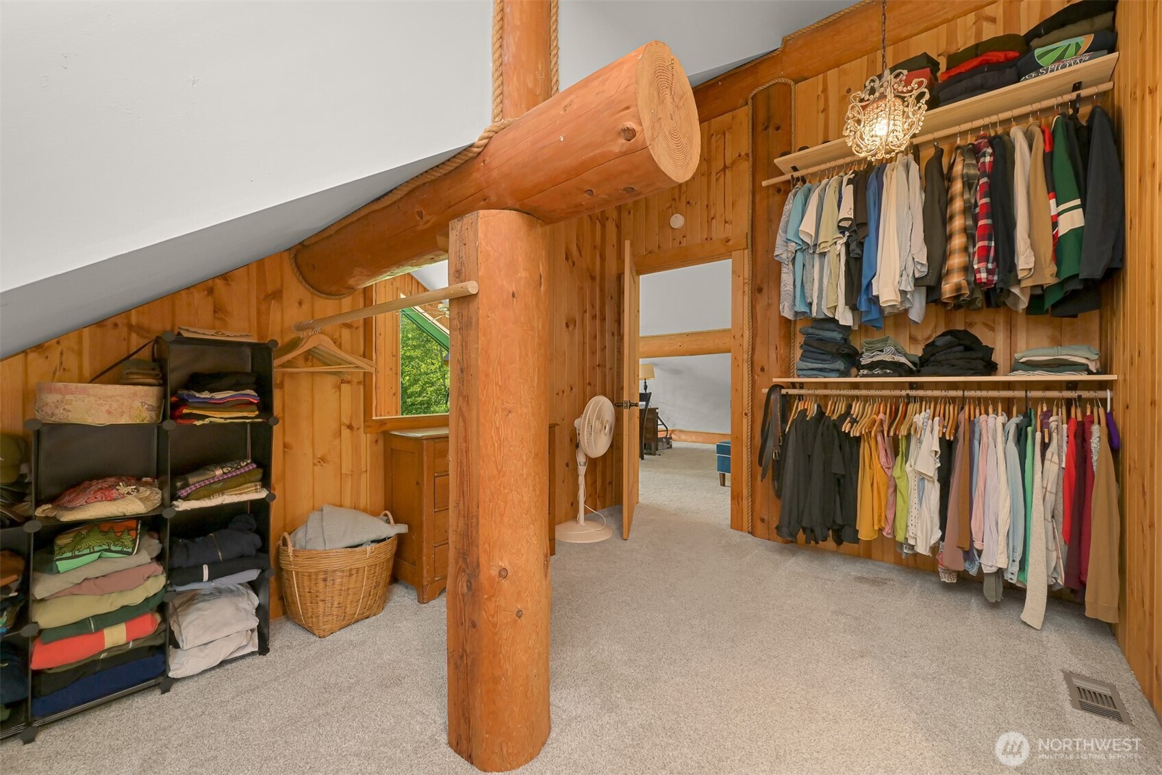 2046 E Smith Road Property Photo 21