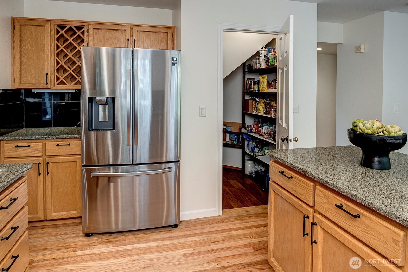 1125 Hemlock Avenue Property Photo 15