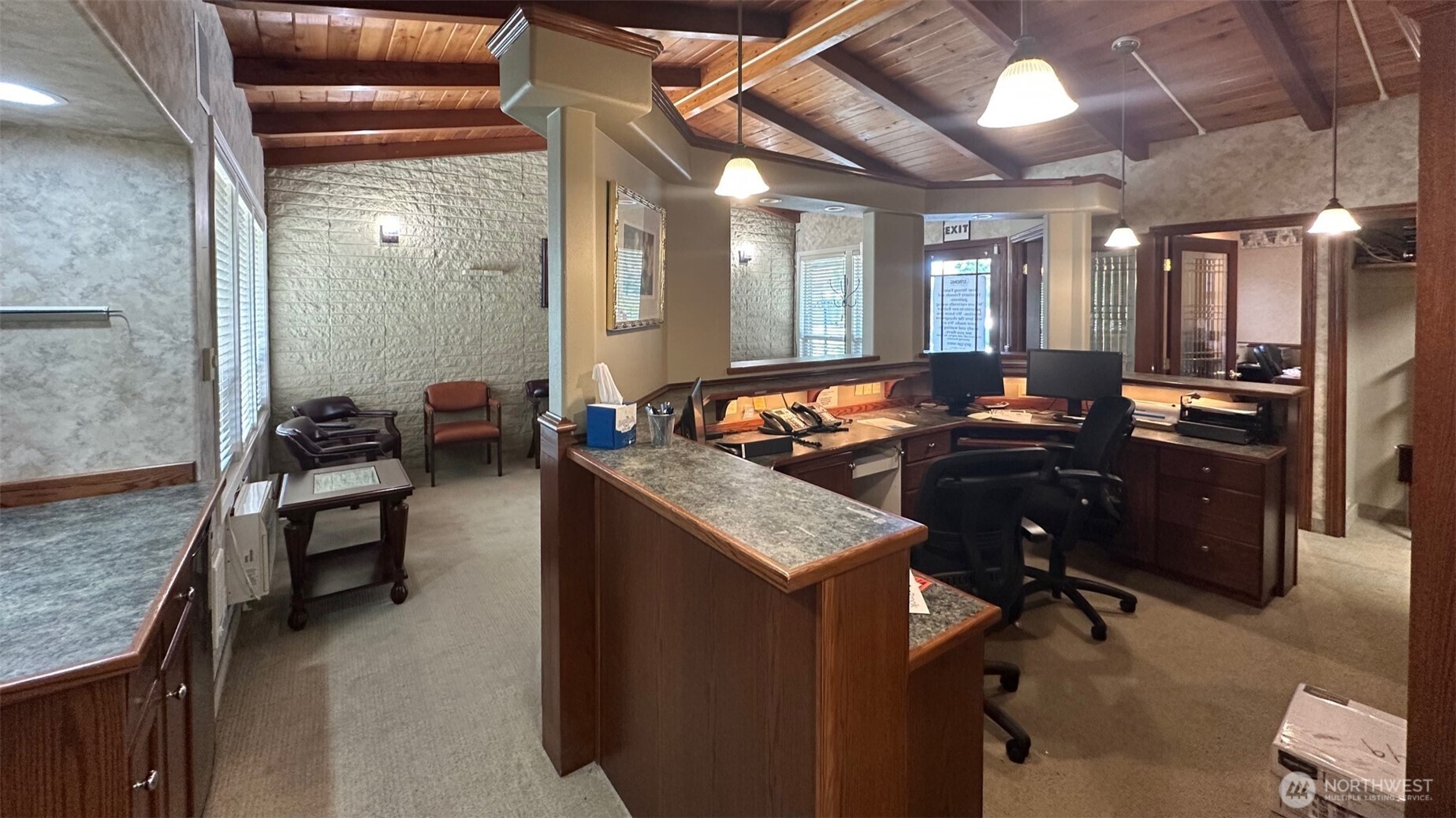 1006 Broadway Street Property Photo 6