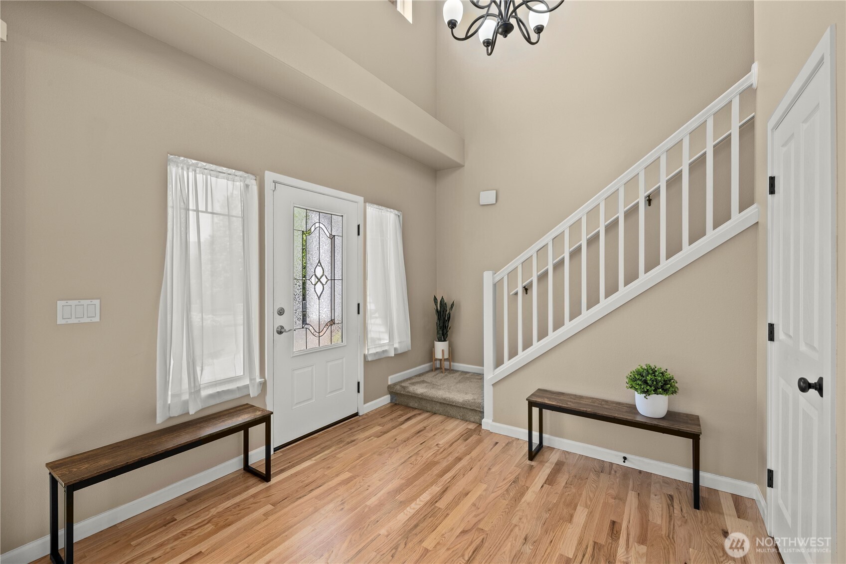 2519 Chateau Drive Property Photo 29