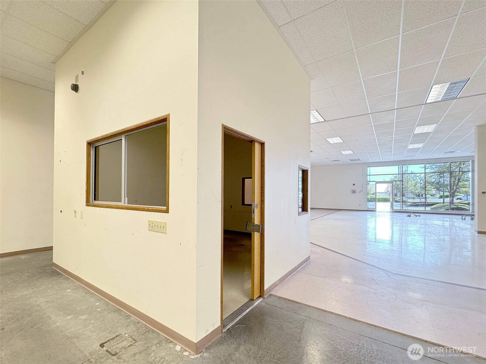 1400 W Washington Street 105 Property Photo 14