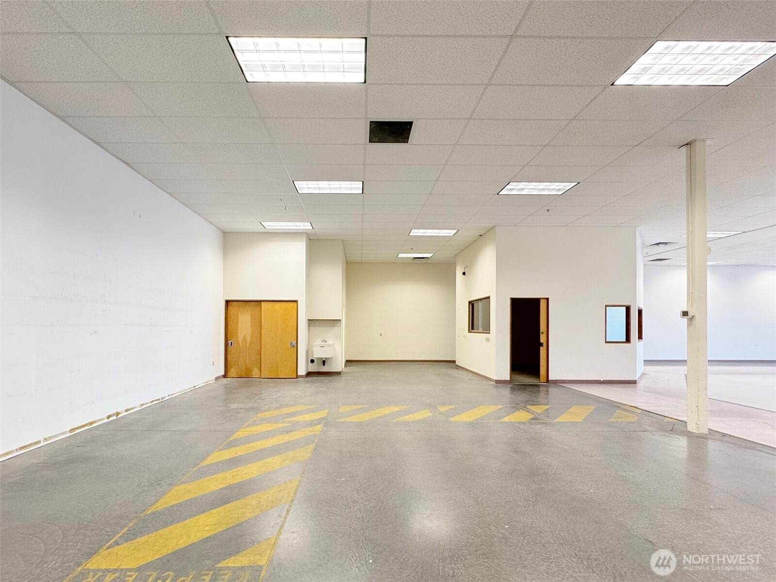 1400 W Washington Street 105 Property Photo 17