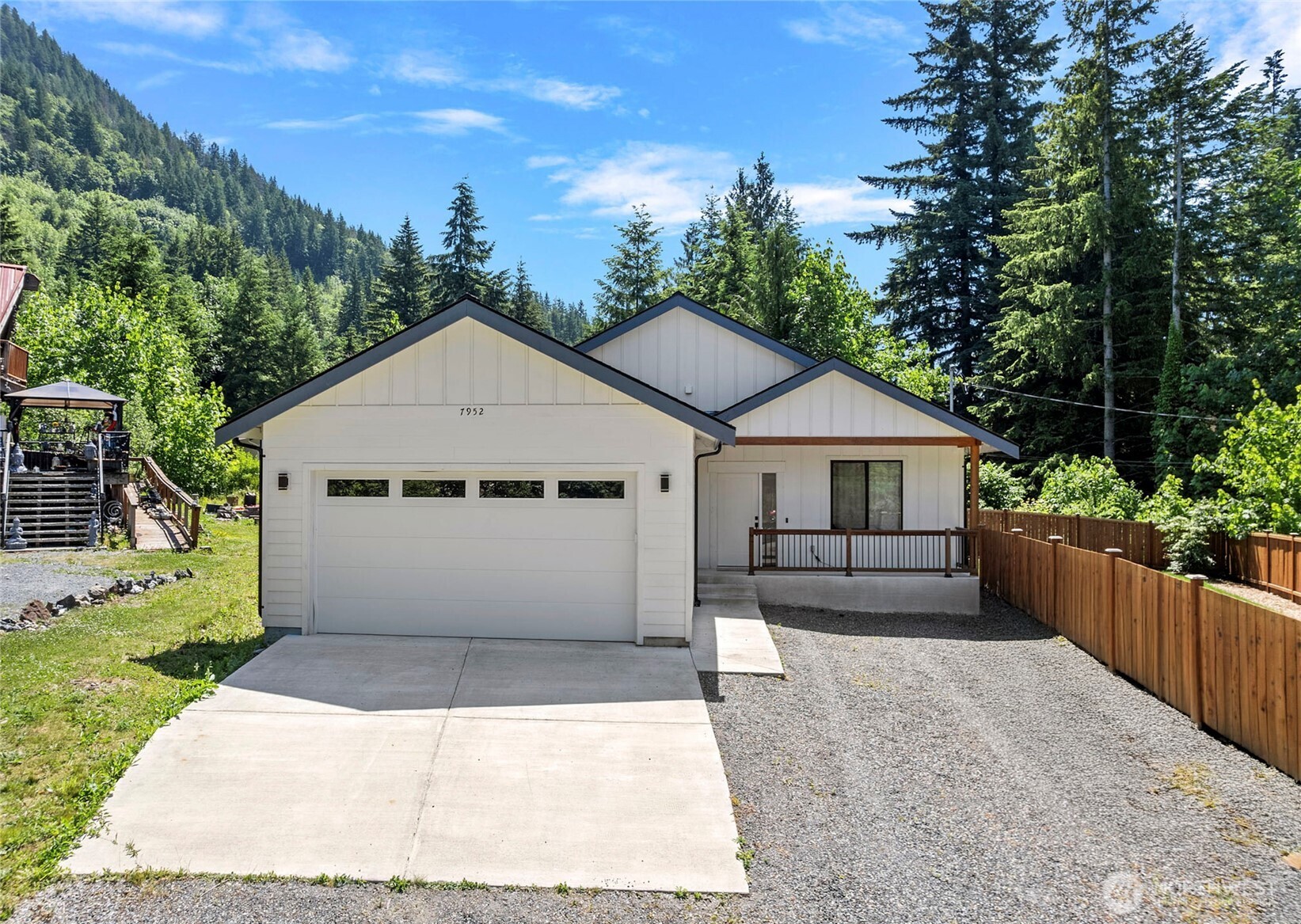 7952 Apache Drive Property Photo 1