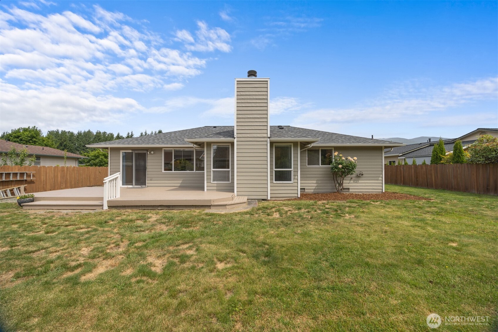 805 Cultus Mountain Drive Property Photo 28