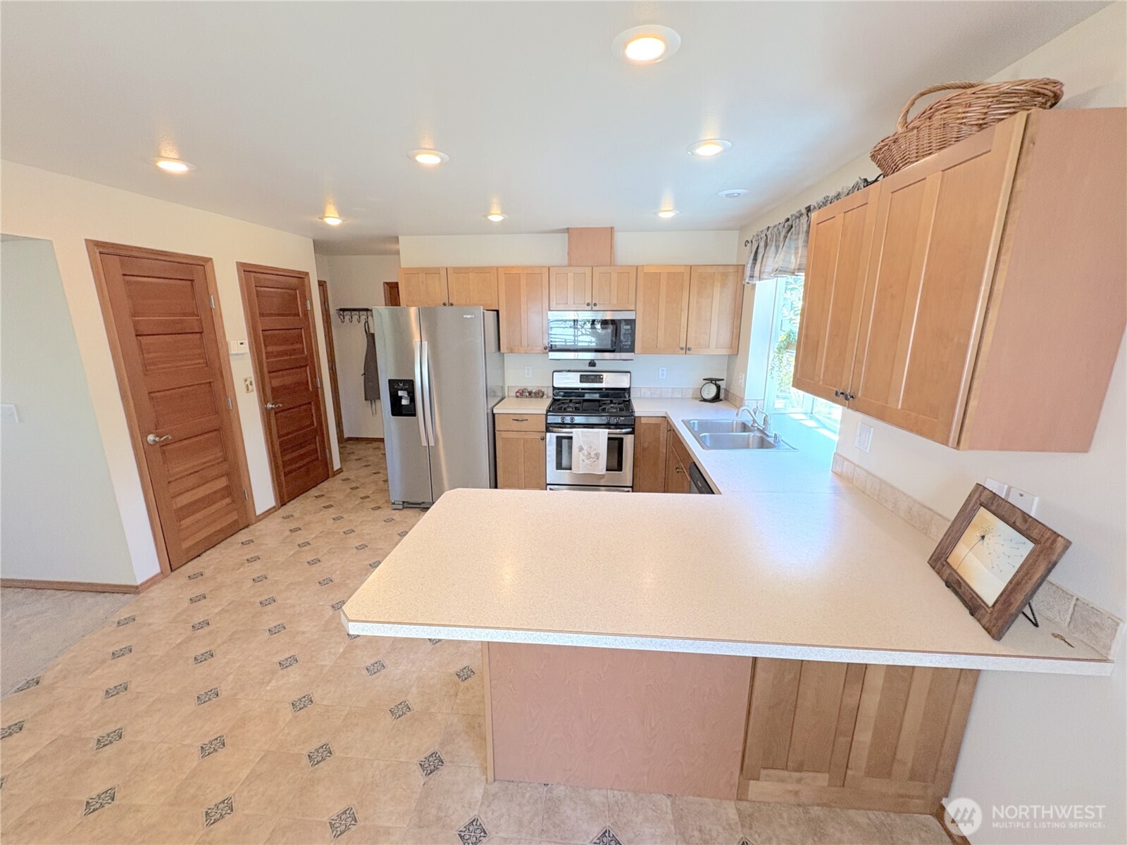 5223 Yearley Drive Property Photo 7