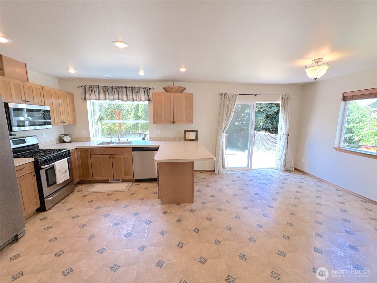 5223 Yearley Drive Property Photo 16