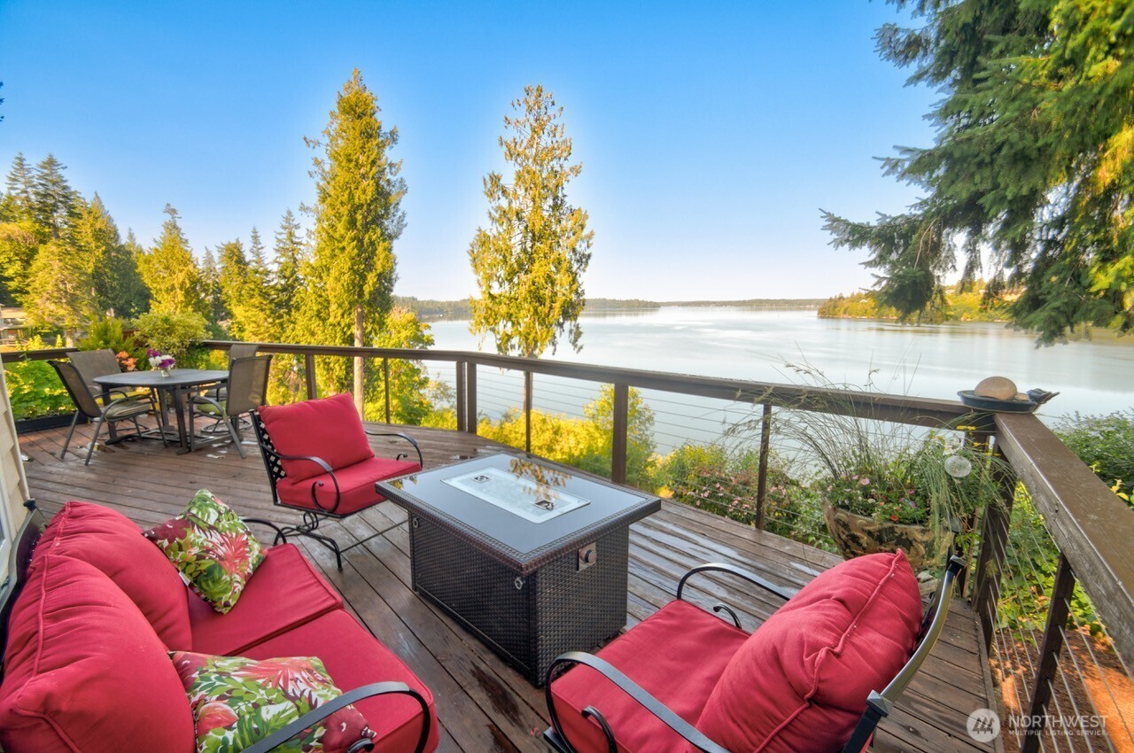 551 Se Kamilche Shores Road Property Photo 2