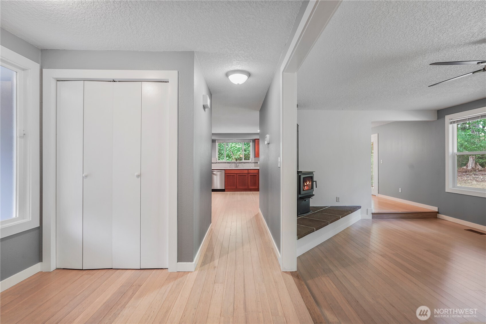 13719 Pinehurst Lane Property Photo 14