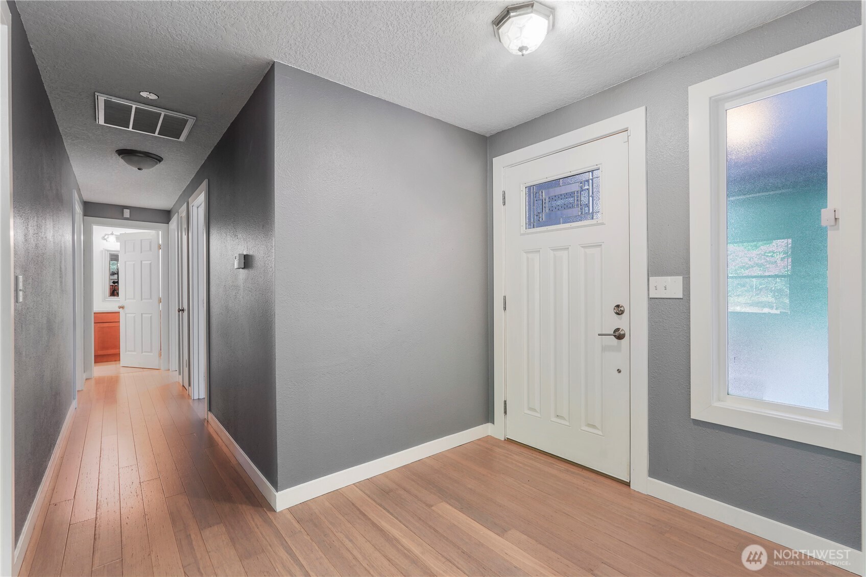 13719 Pinehurst Lane Property Photo 15