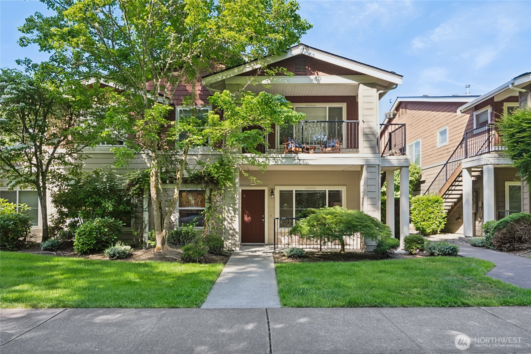 2147 Hammond Avenue B10 Property Photo 1