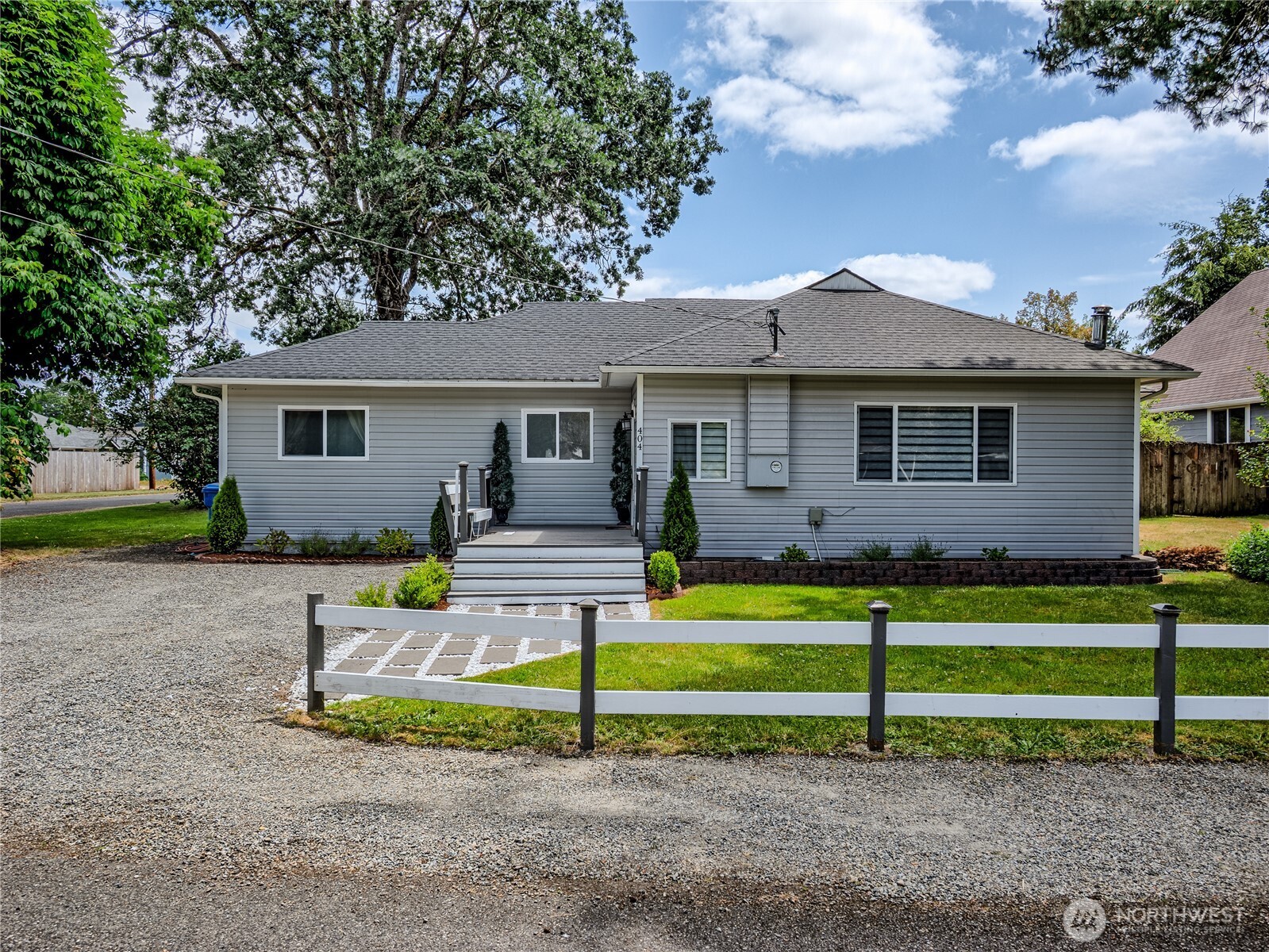 404 Nixon Street Property Photo 1