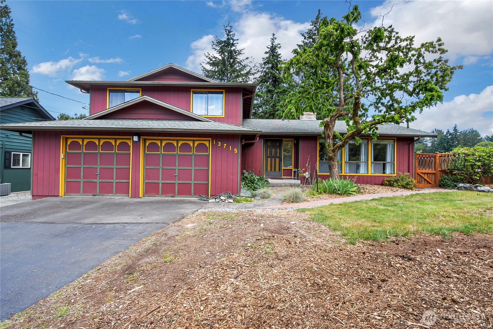 13715 94th Avenue Property Photo 1