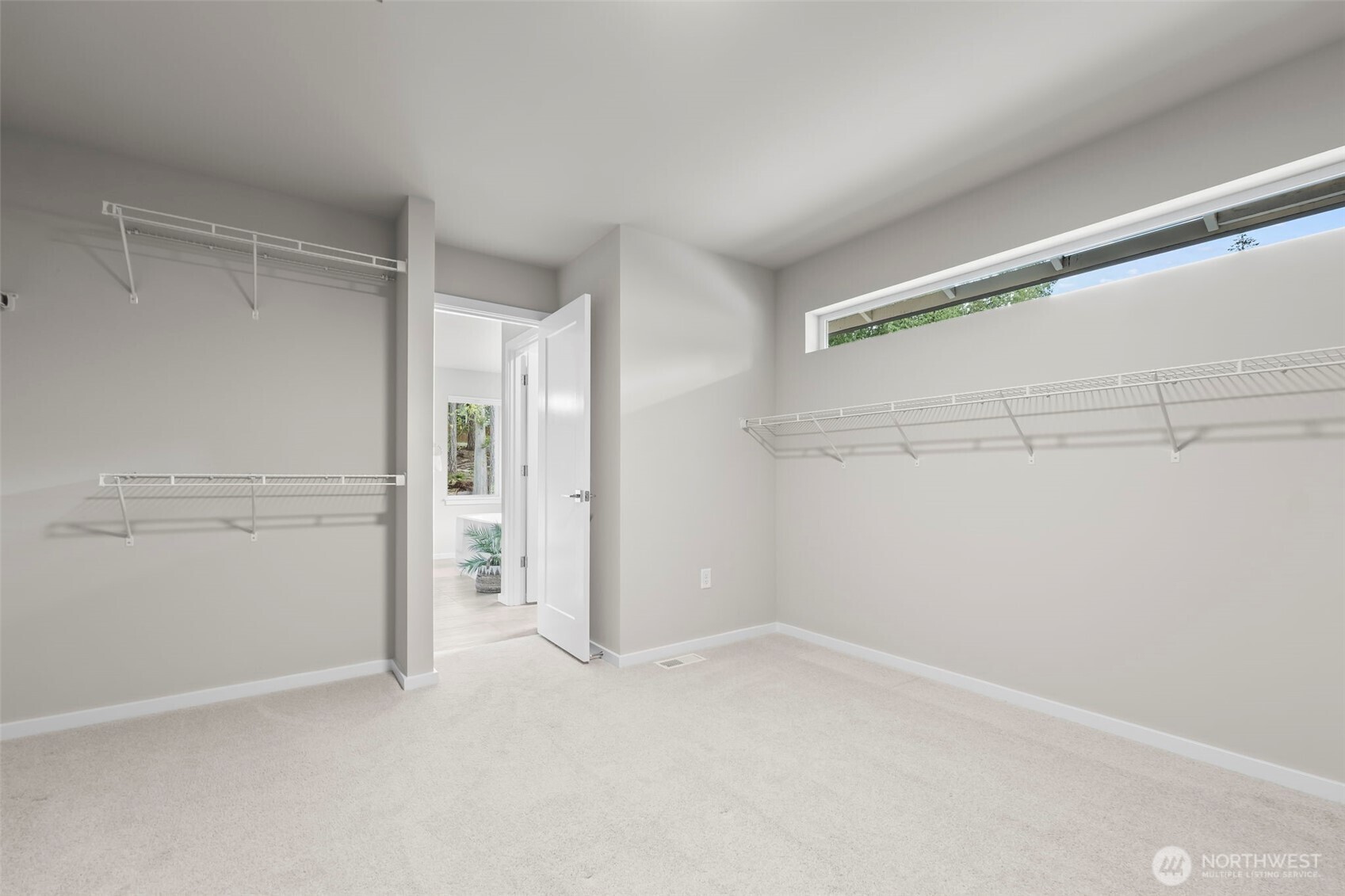 4828 Amherst Way Property Photo 26