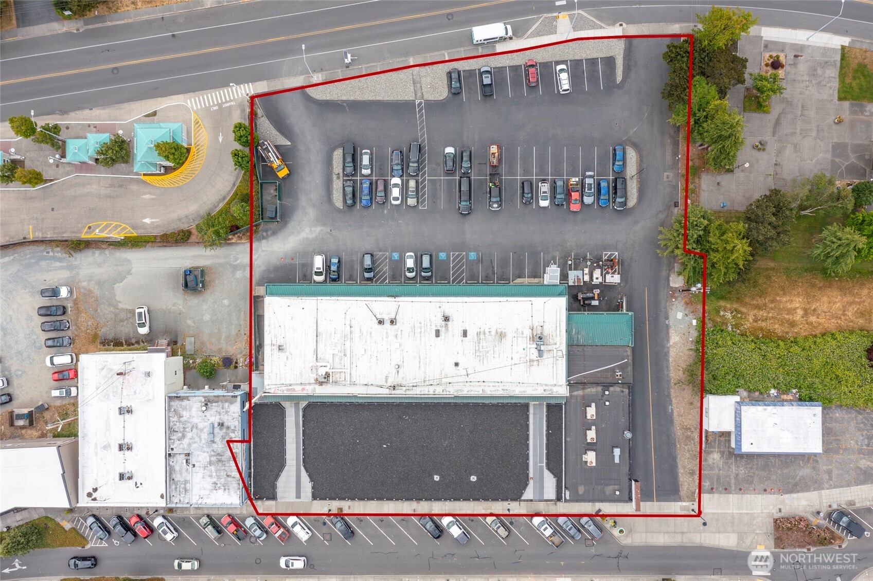 656 Se Bayshore Drive Property Photo 2