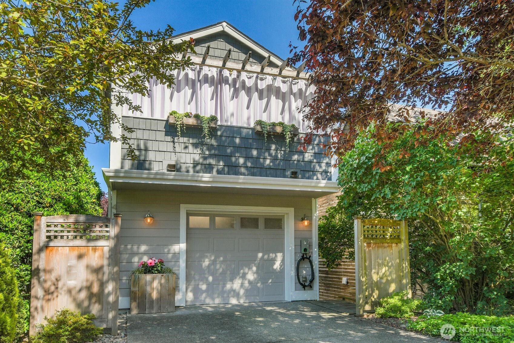 4138 21st Avenue Property Photo 1