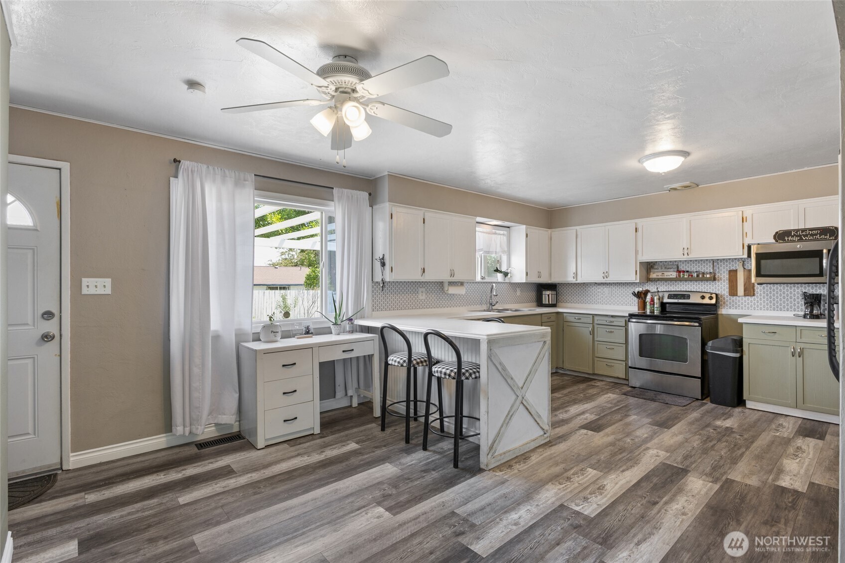 863 N Vista Drive Property Photo 11
