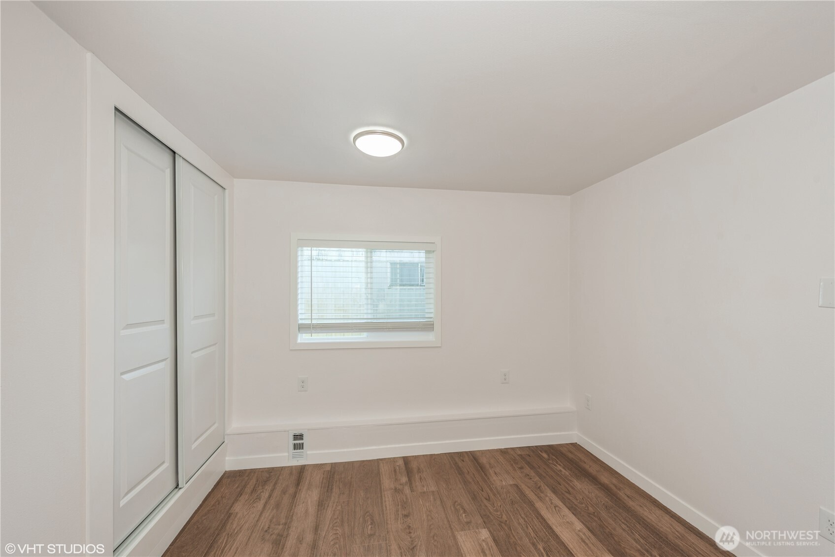 18501 52nd Avenue 31 Property Photo 9