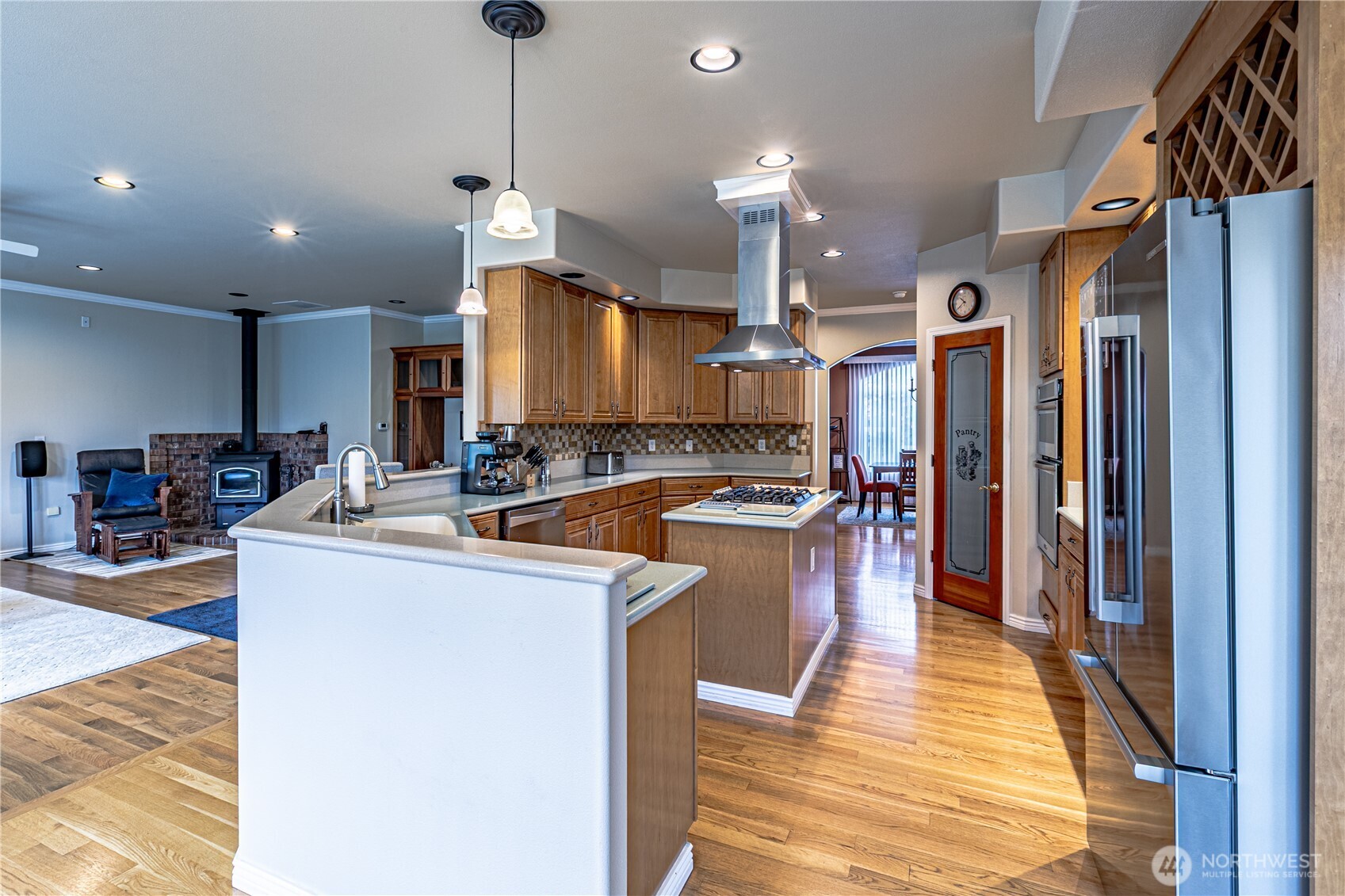 400 Cessna Court Property Photo 18