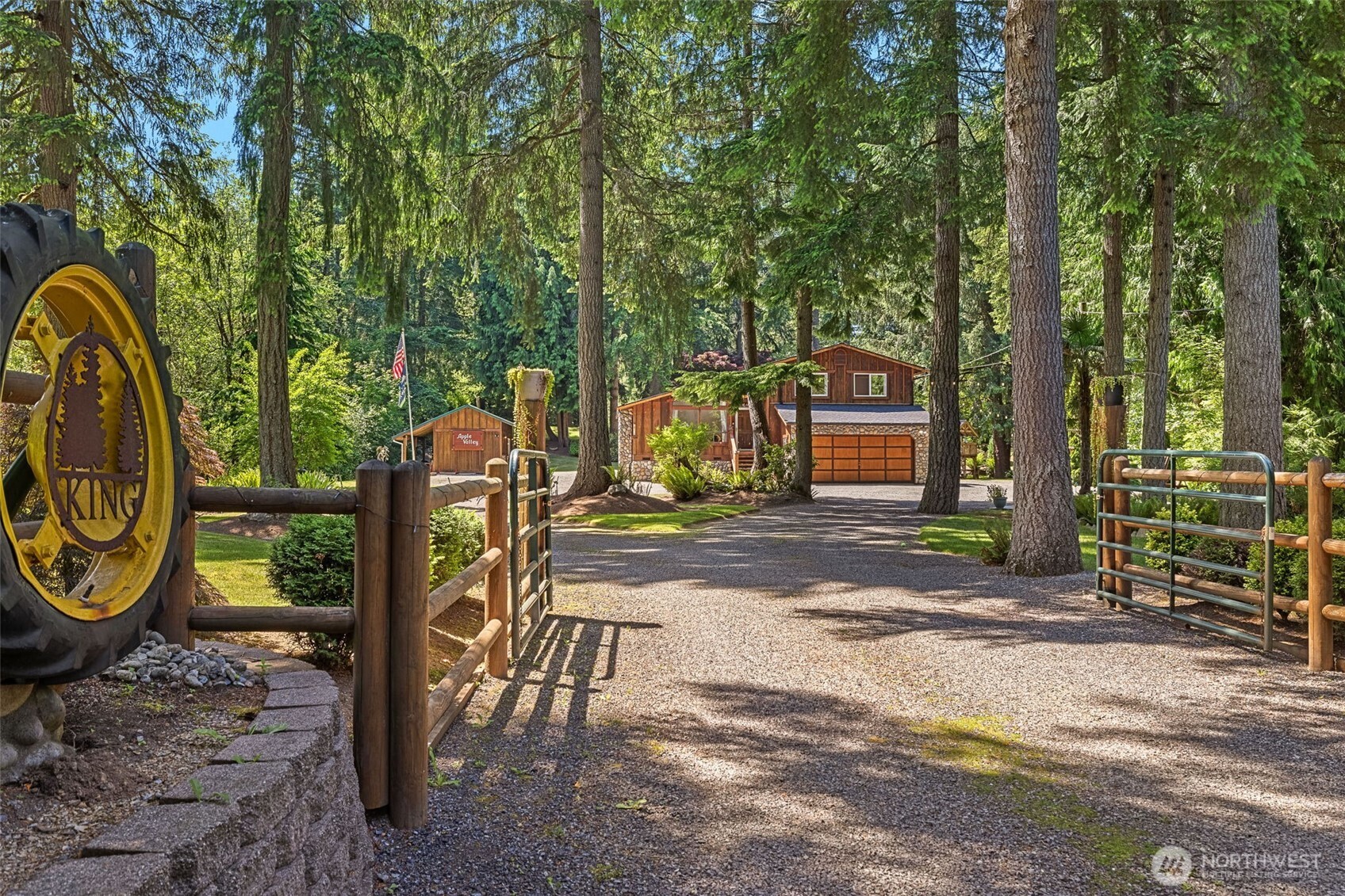 20928 Echo Lake Road Property Photo 1