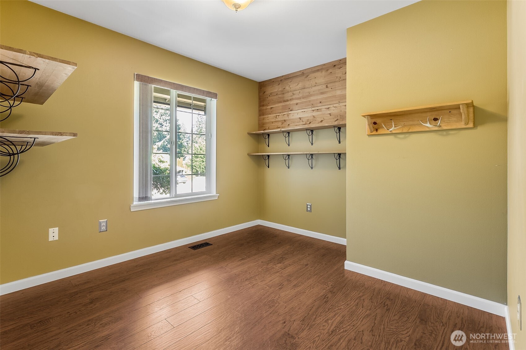 9504 347th Street Property Photo 14