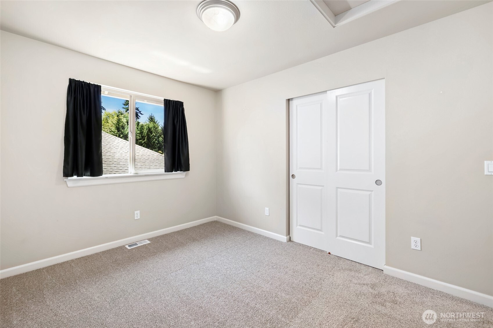 10316 177th Avenue Property Photo 24