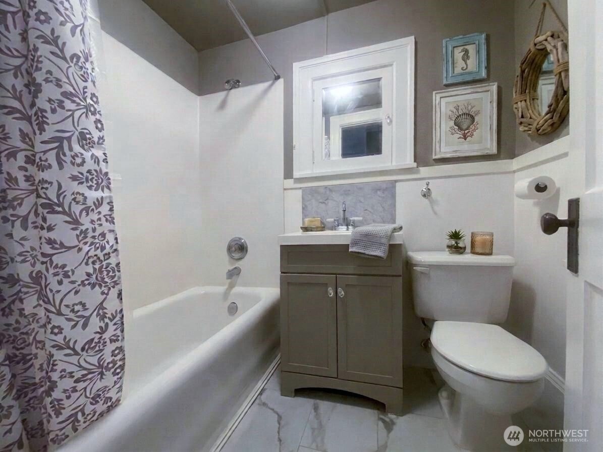 4725 15th Avenue 14 Property Photo 6