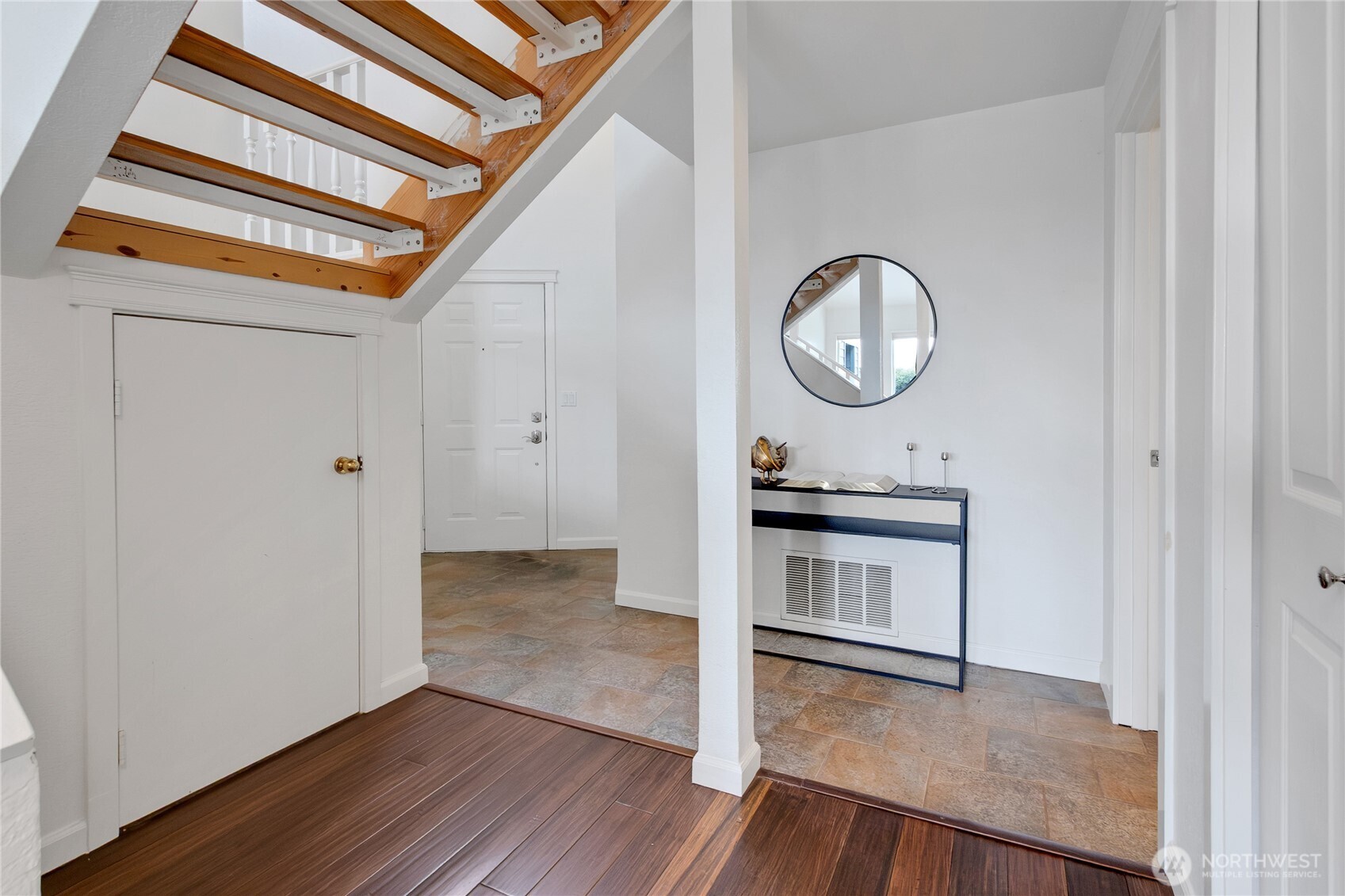 7314 Steilacoom Boulevard Property Photo 11