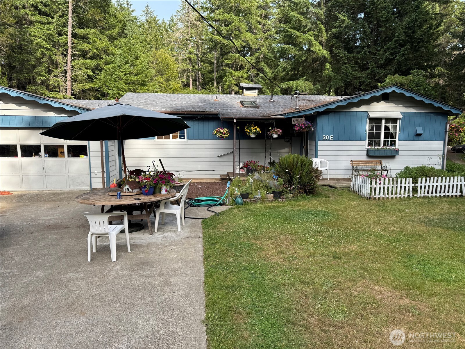 30 E Restful Road Property Photo 1