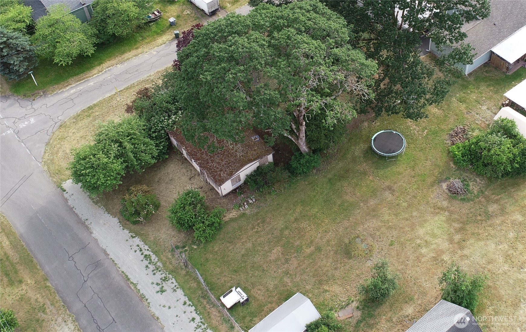 312 2nd Street Property Photo 3