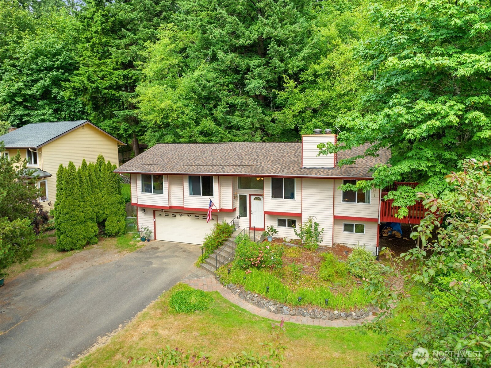5159 Country Club Way Property Photo 1