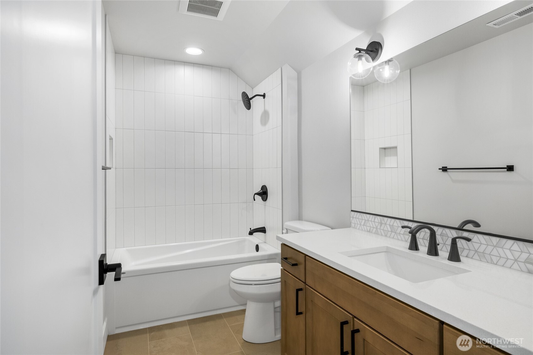 81 Plateau Loop Property Photo 34