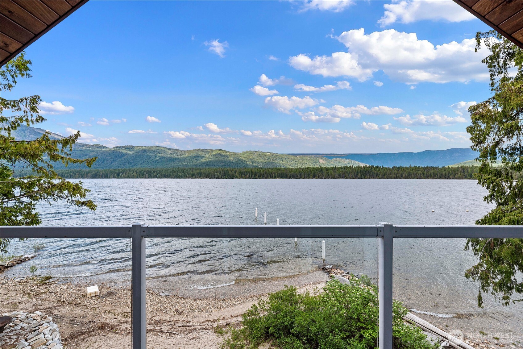 15320 Cedar Brae Property Photo 12