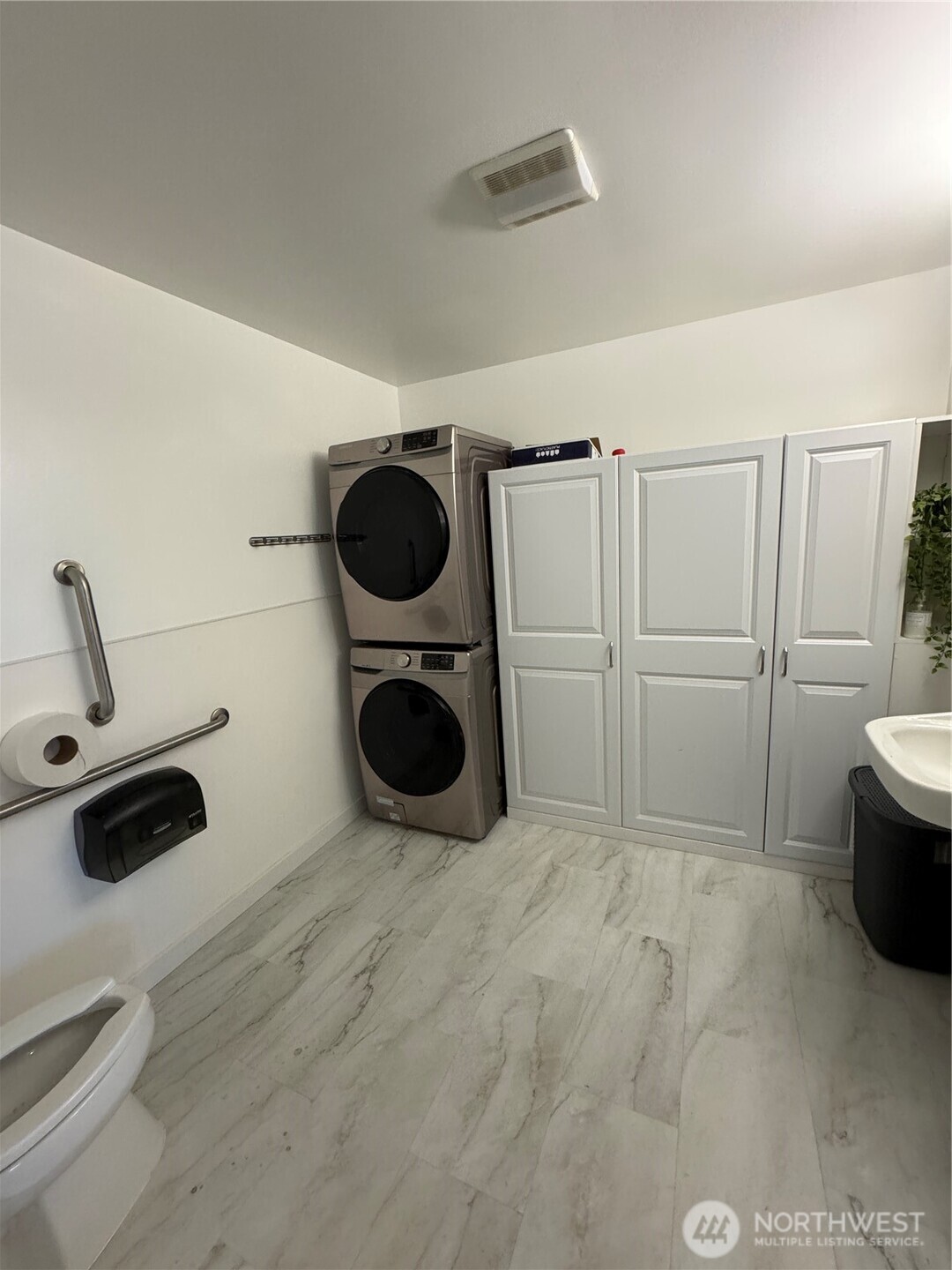 14090 Fryelands Boulevard 102 Property Photo 19
