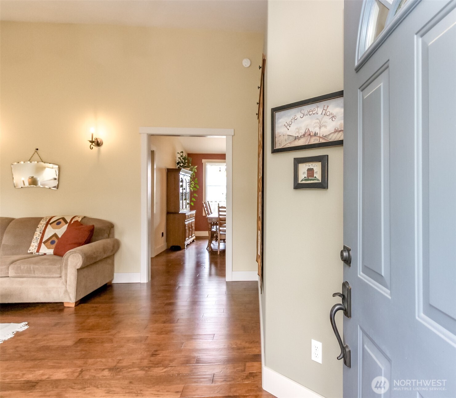 5117 77th Street Property Photo 6