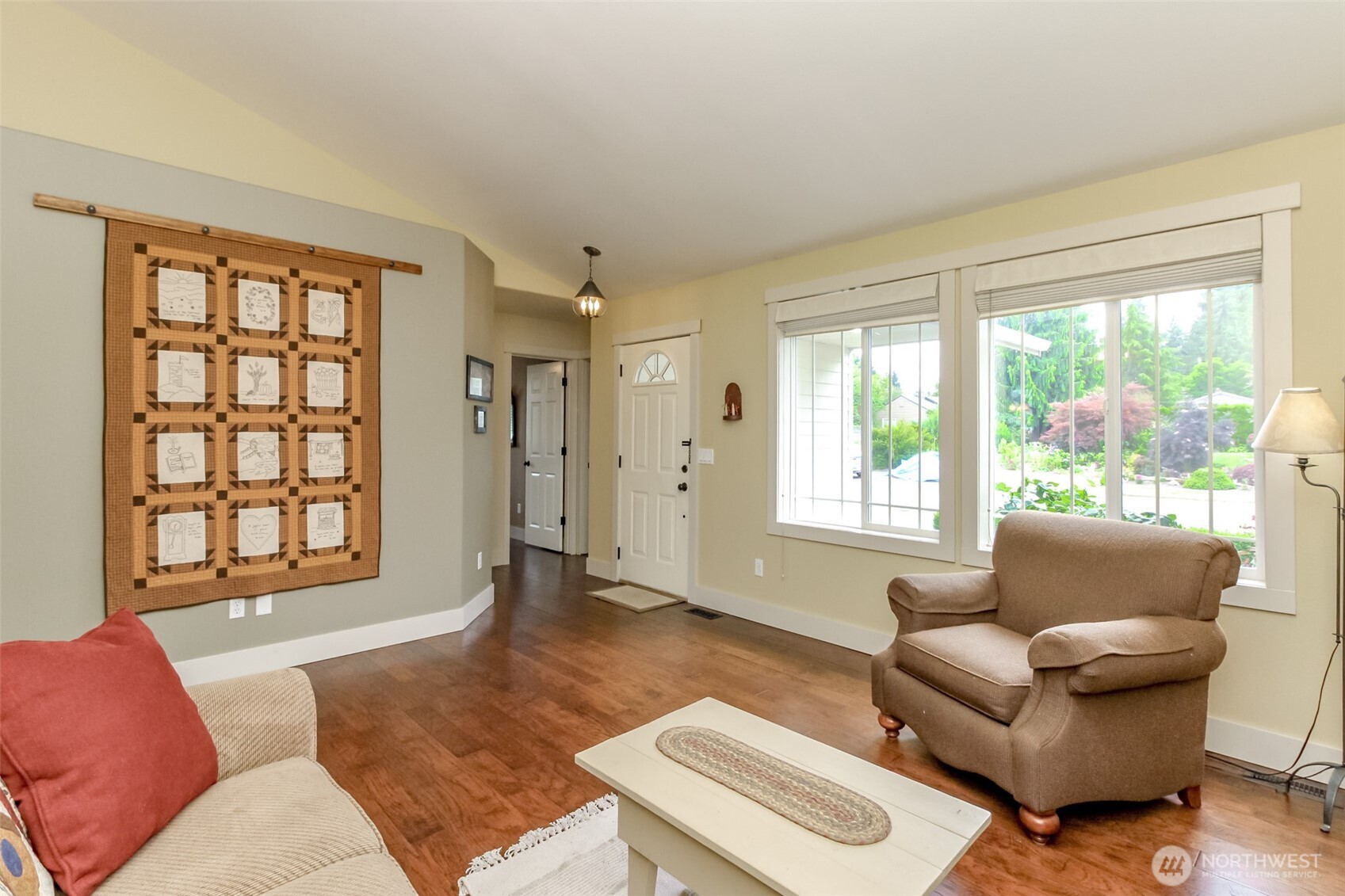 5117 77th Street Property Photo 8
