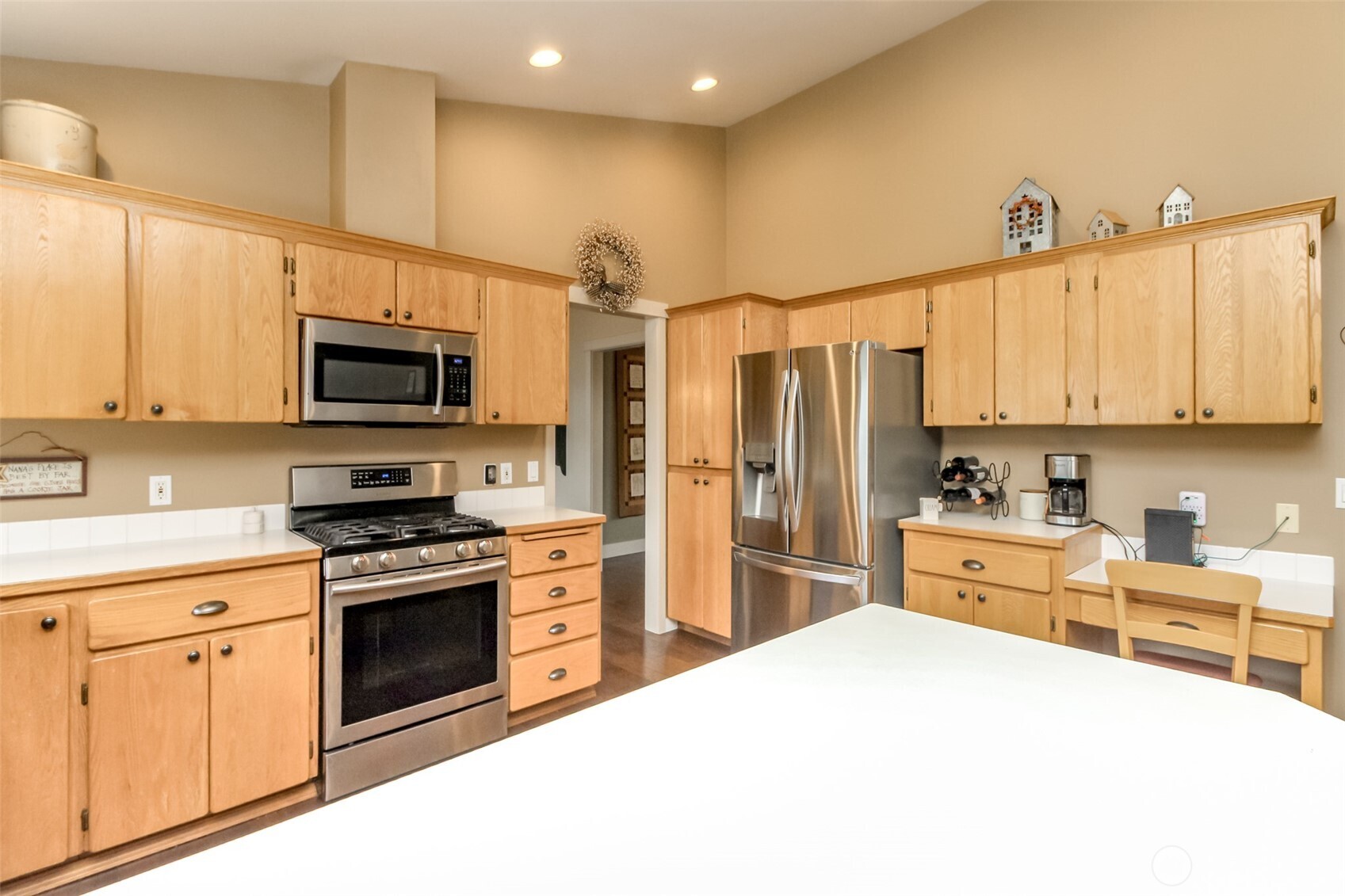 5117 77th Street Property Photo 12