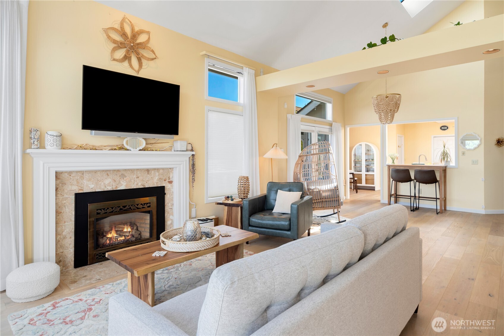 95 Martingale Place Property Photo 14