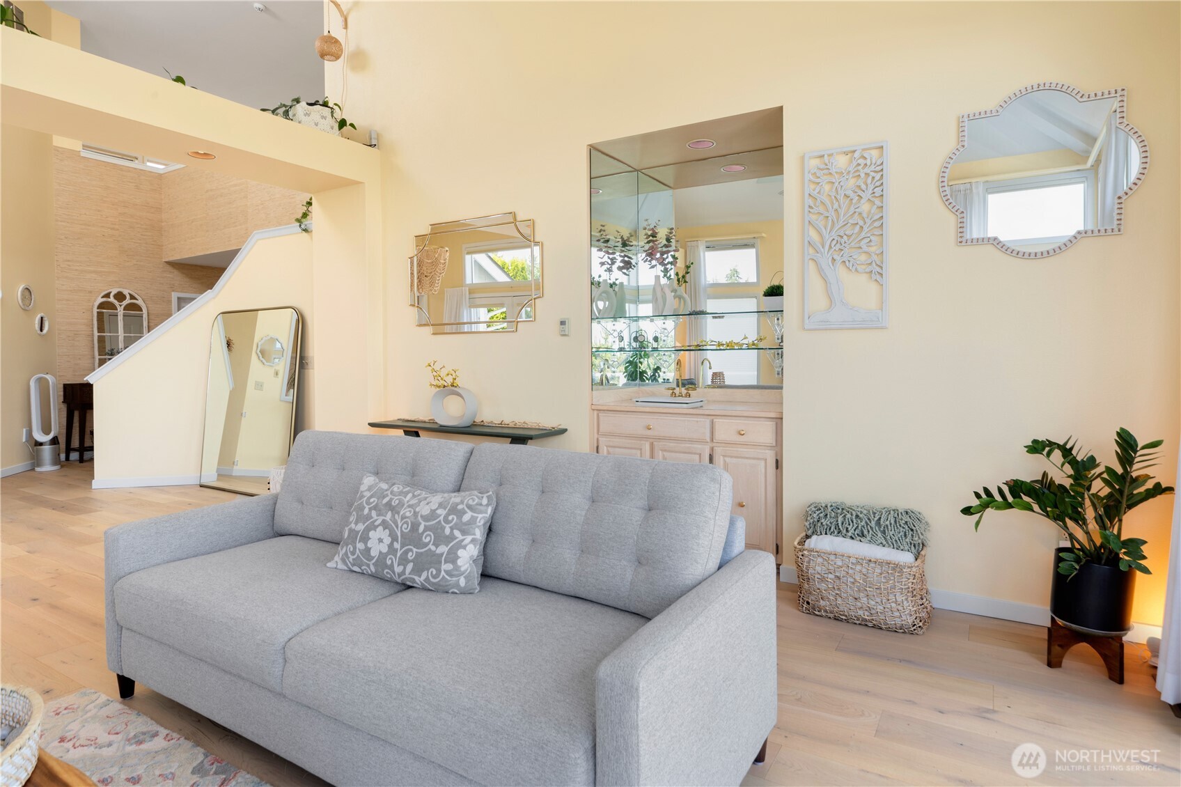 95 Martingale Place Property Photo 15