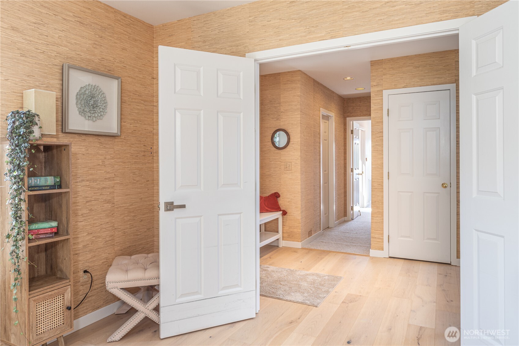 95 Martingale Place Property Photo 26