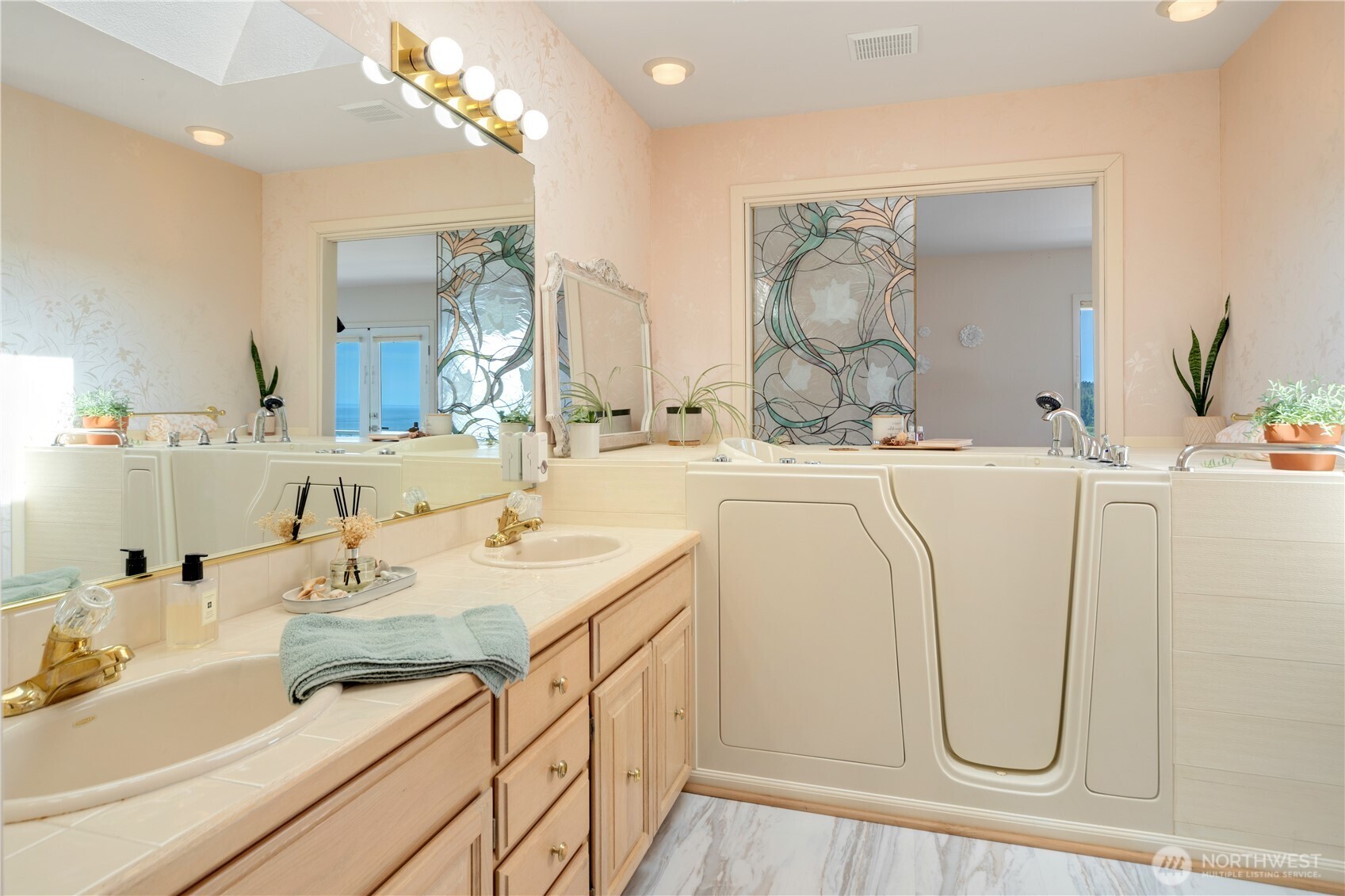 95 Martingale Place Property Photo 29