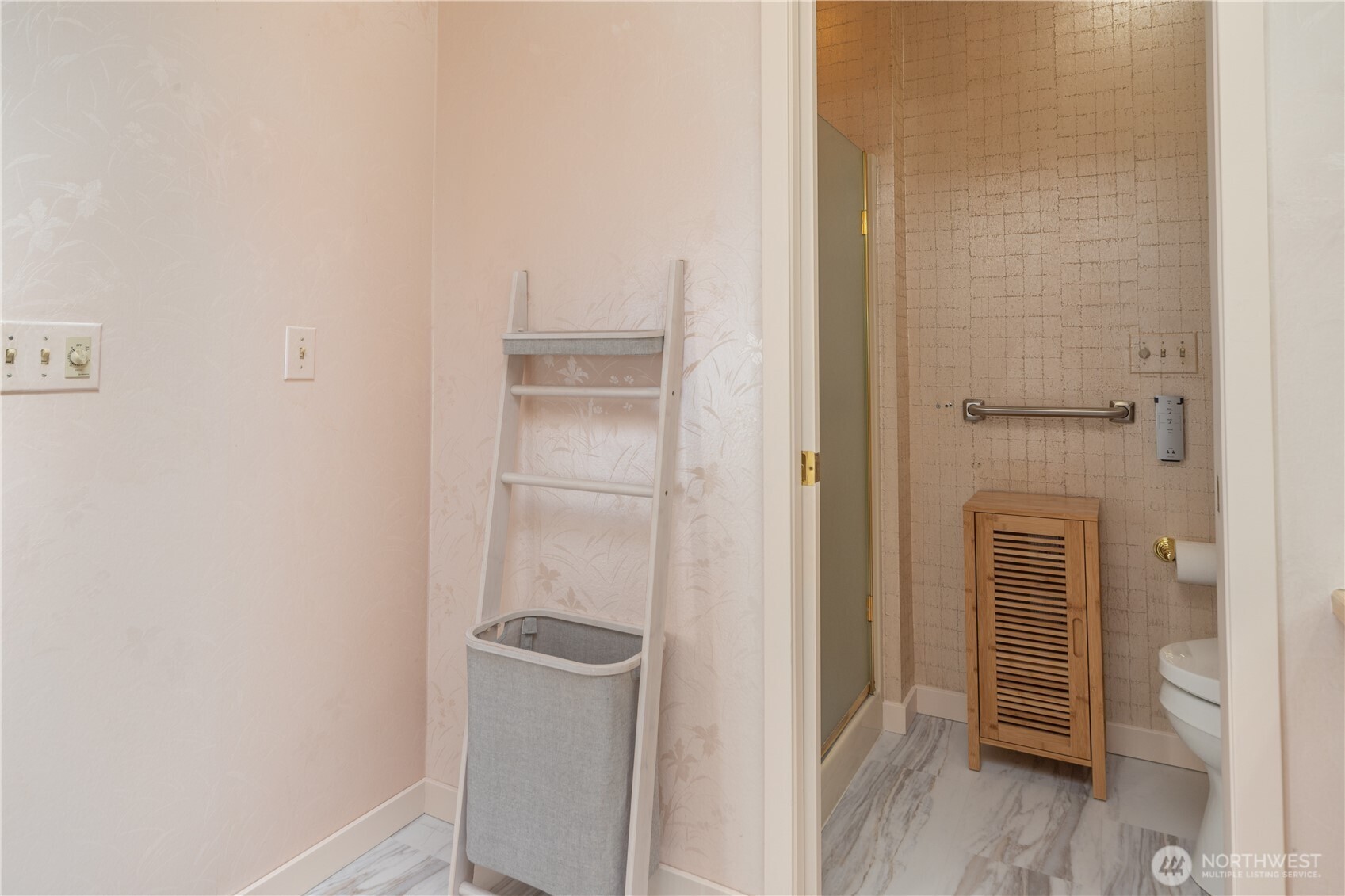 95 Martingale Place Property Photo 30