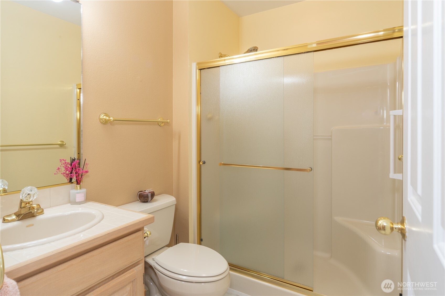 95 Martingale Place Property Photo 32
